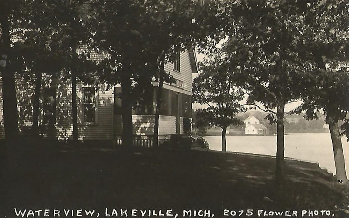 Lakeville - Old Postcard (newer photo)
